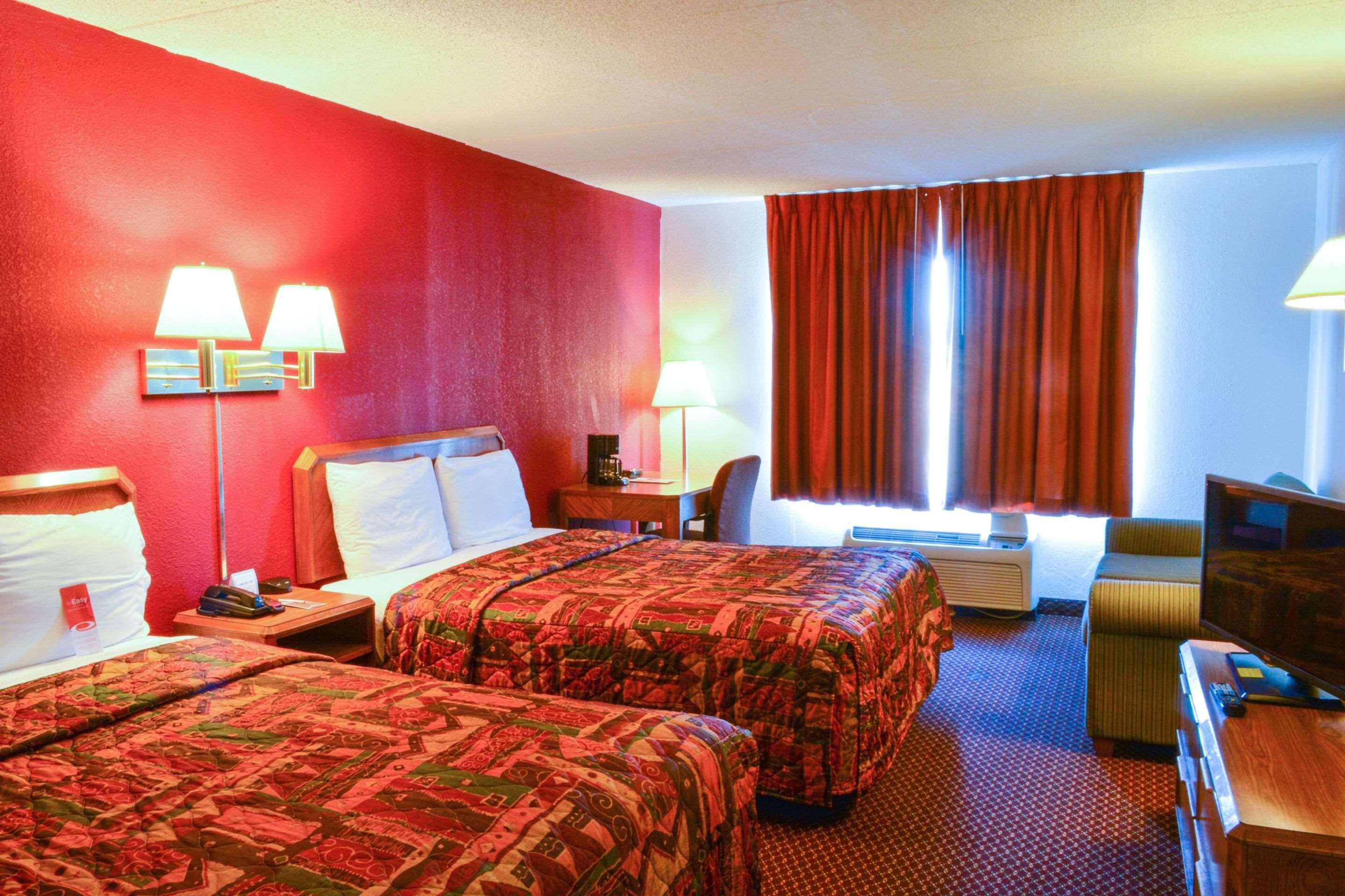Econo Lodge Уилоубрук Екстериор снимка