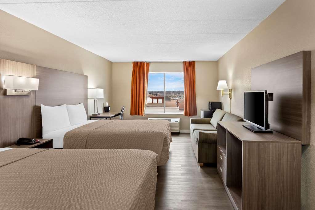 Econo Lodge Уилоубрук Стая снимка