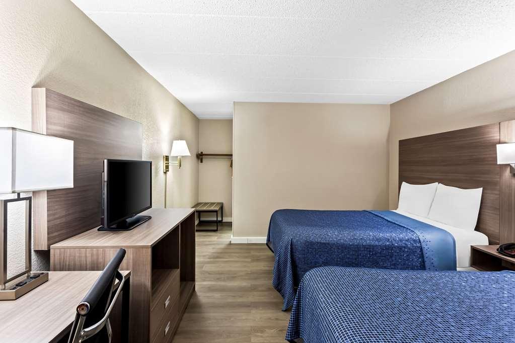 Econo Lodge Уилоубрук Стая снимка